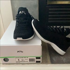 APL black